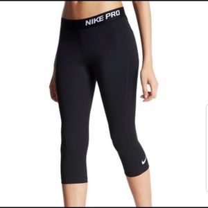 NIKE PRO DRI-FIT BLACK CROPPED LEGGINGS